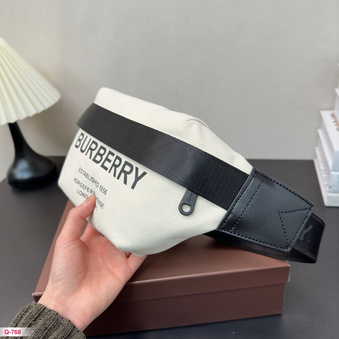 B-Y BAG  Neutral chest bag