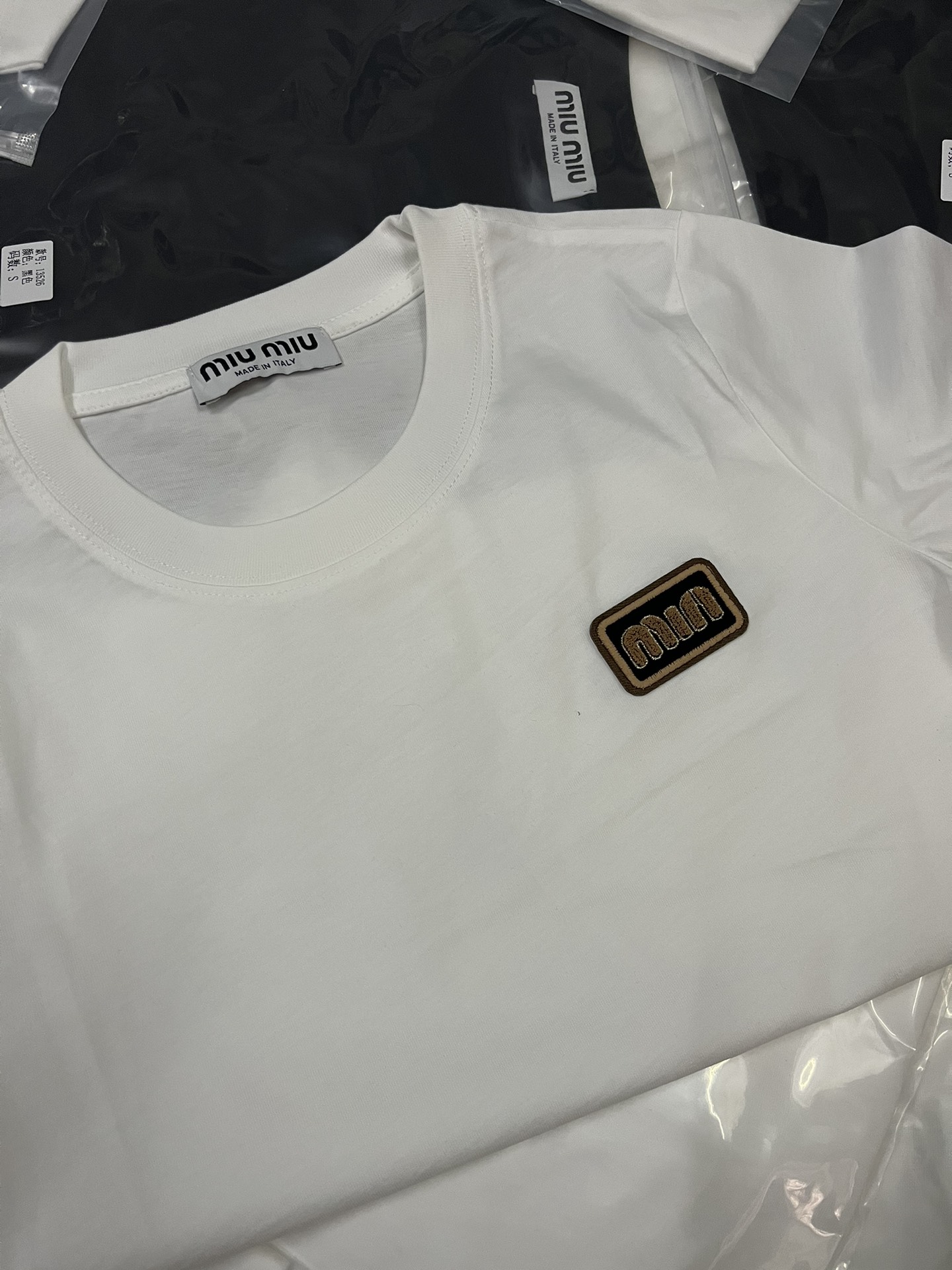 MIU womenswear fashion t-shirt