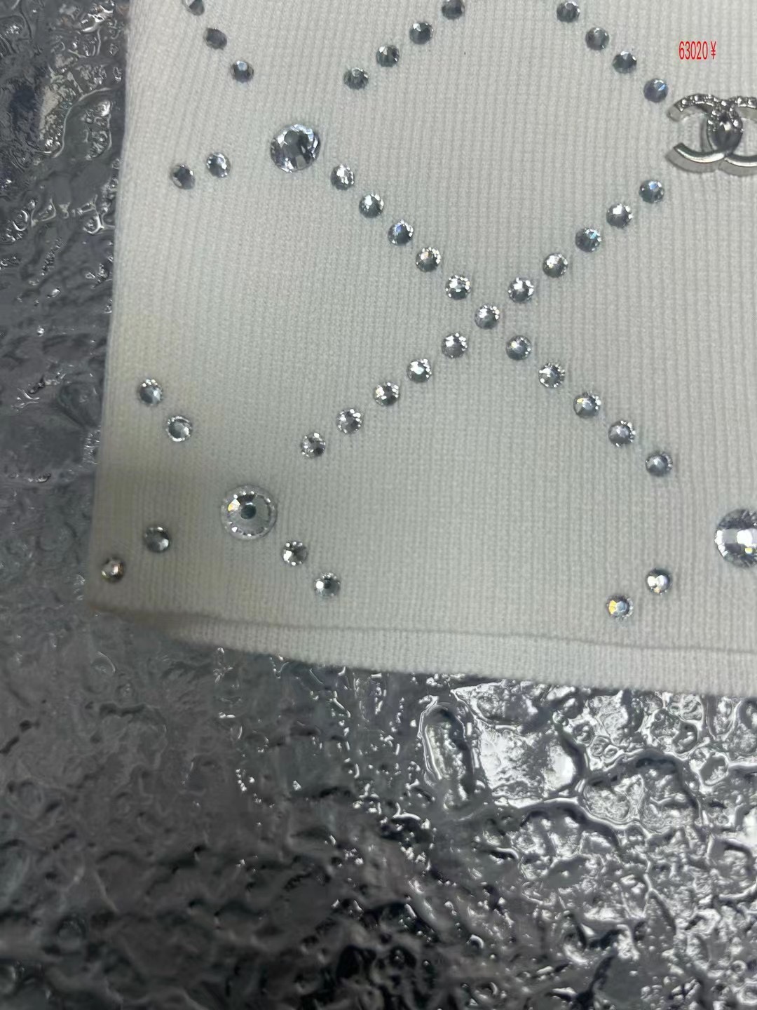 C-L womenswear Full pressure diamond logo vest