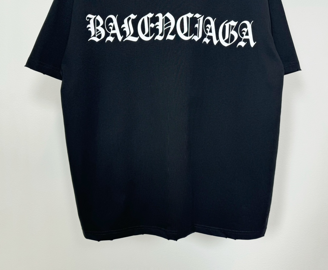 B-A womenswear Wash the LOGO on the back and grind it to make an old short-sleeved T-shirt.