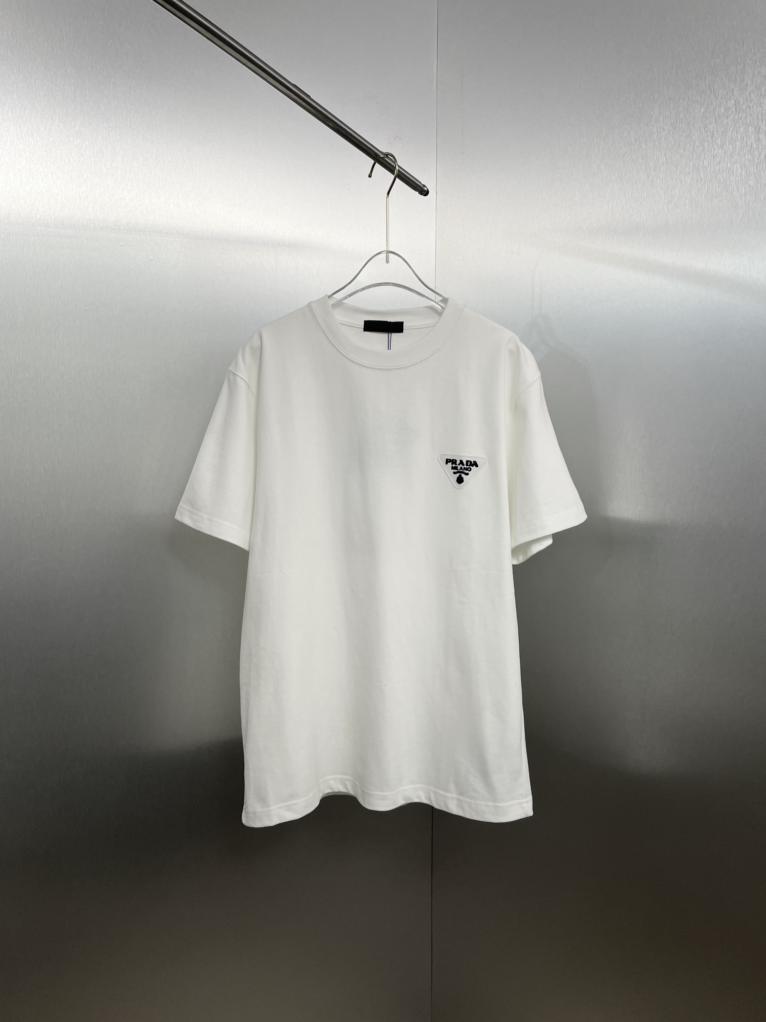 P-A womenswear Triangle logo short sleeve