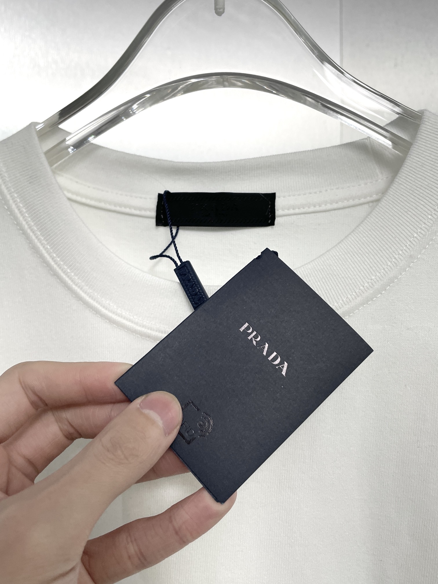 P-A womenswear Triangle logo short sleeve