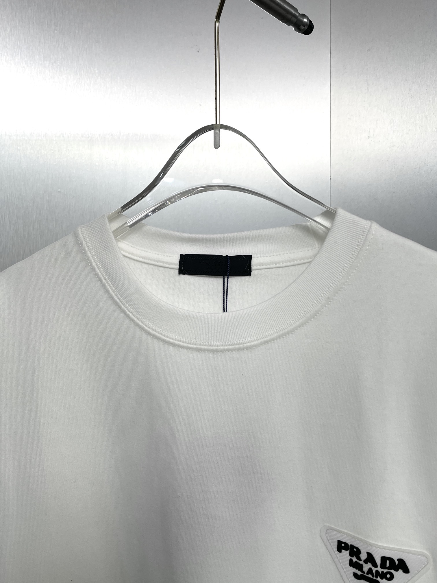 P-A womenswear Triangle logo short sleeve