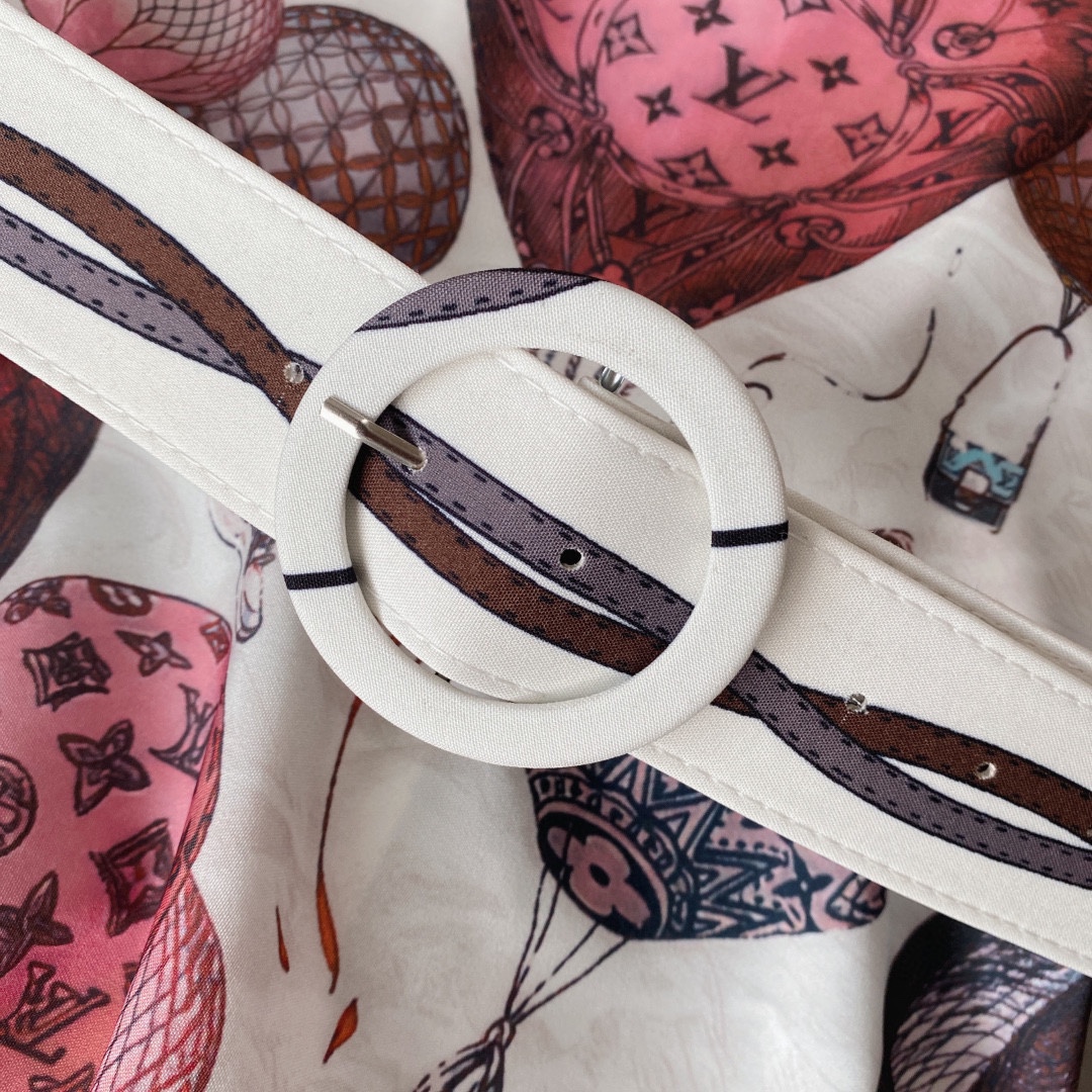 L-V womenswear Hot air balloon letter logo printing