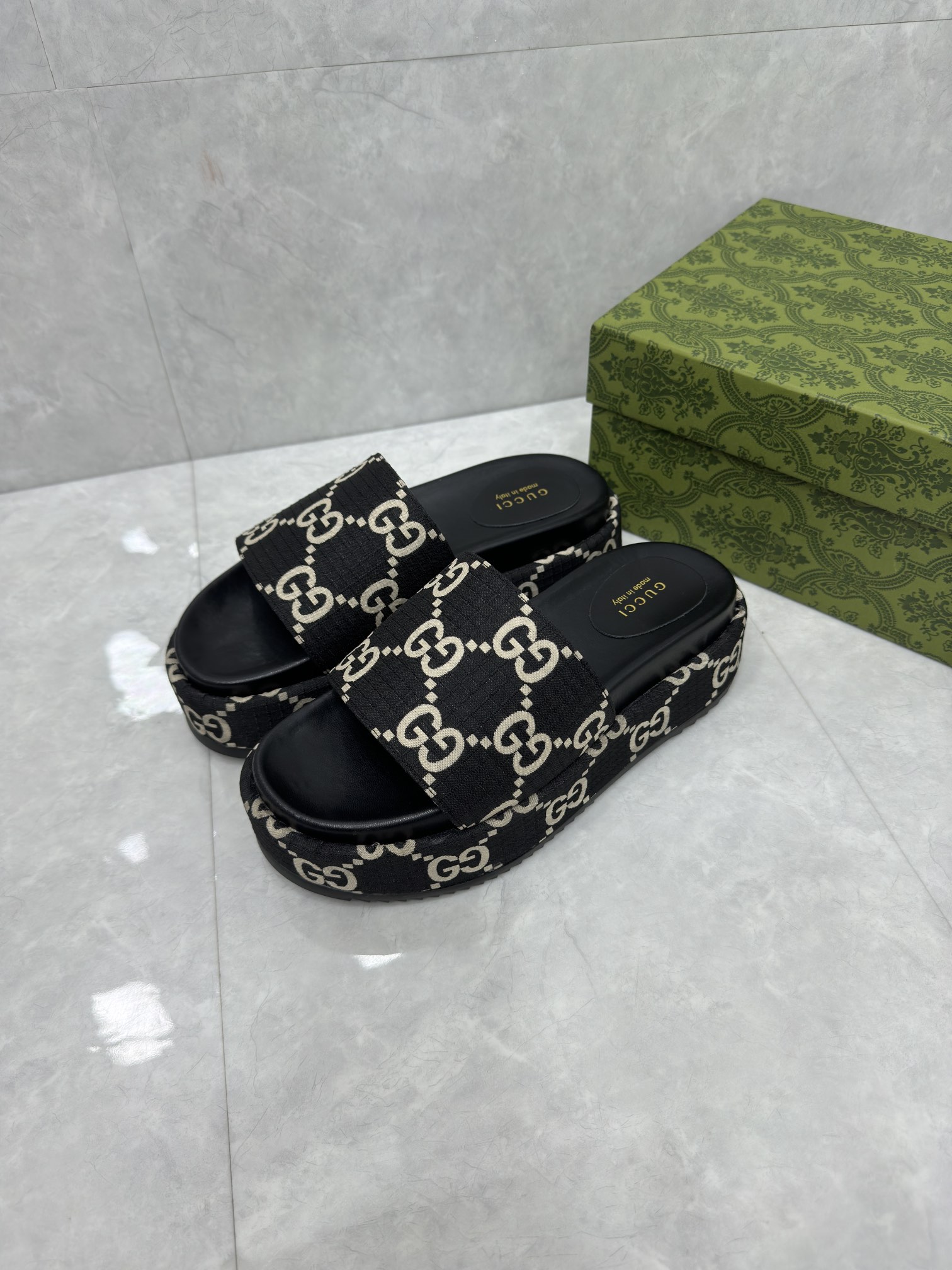 G-G Women's shoes Thick soled sandals