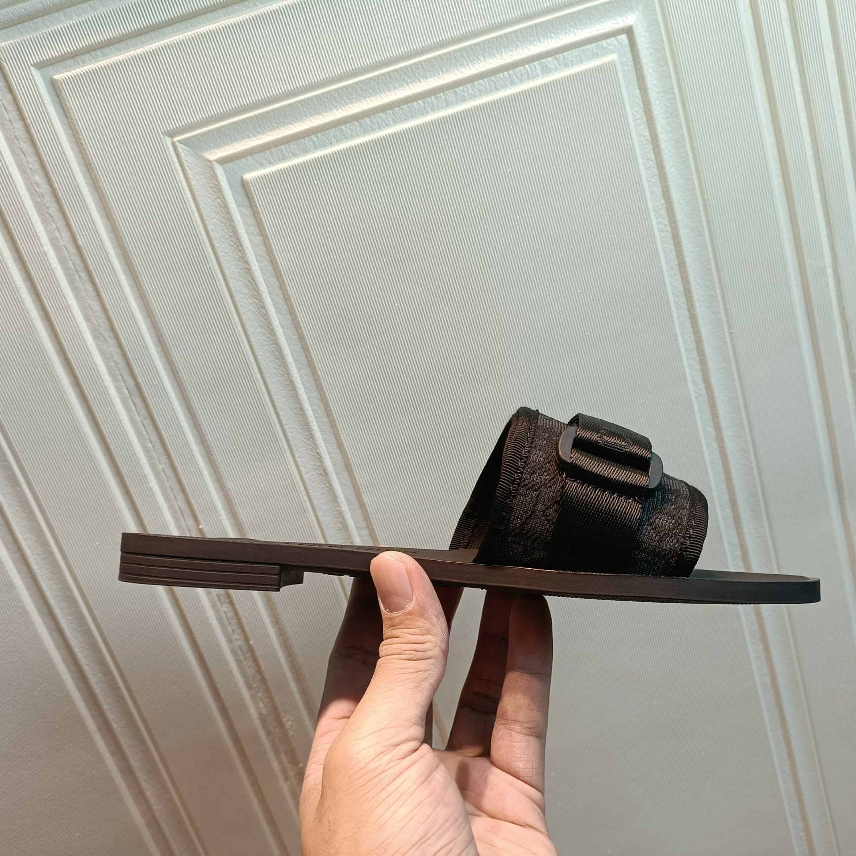 d-r Women's shoes Embroidered hook and loop slippers