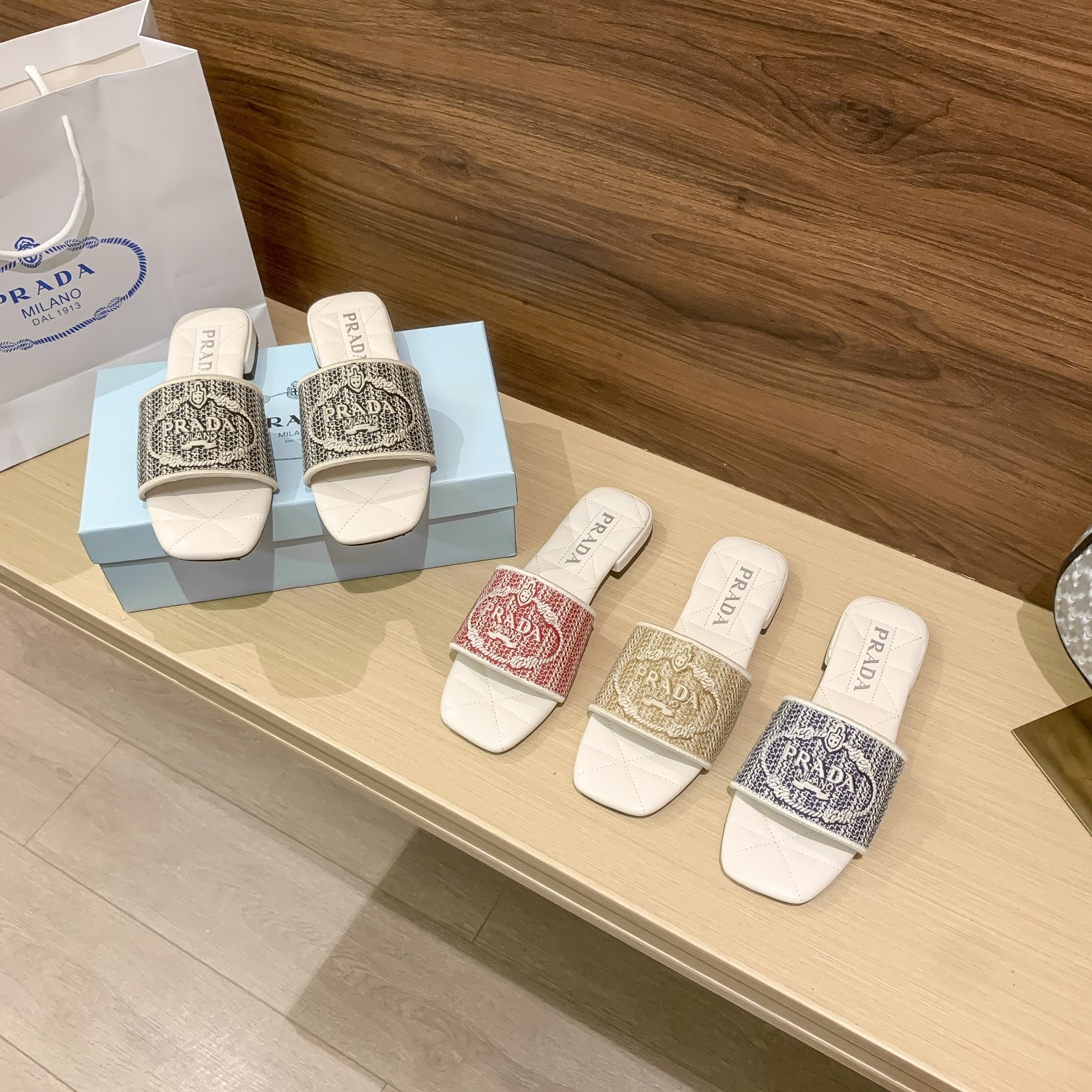 P-A Flat embroidered slippers