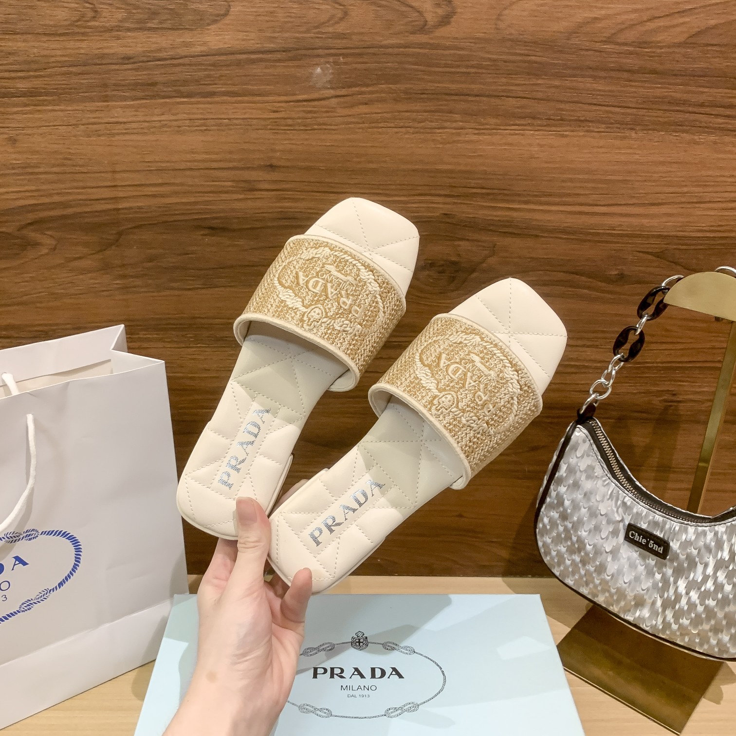 P-A Flat embroidered slippers