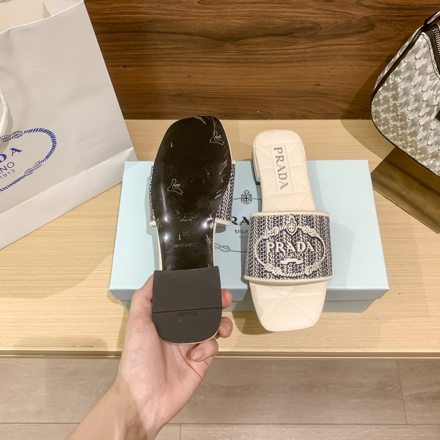 P-A Flat embroidered slippers