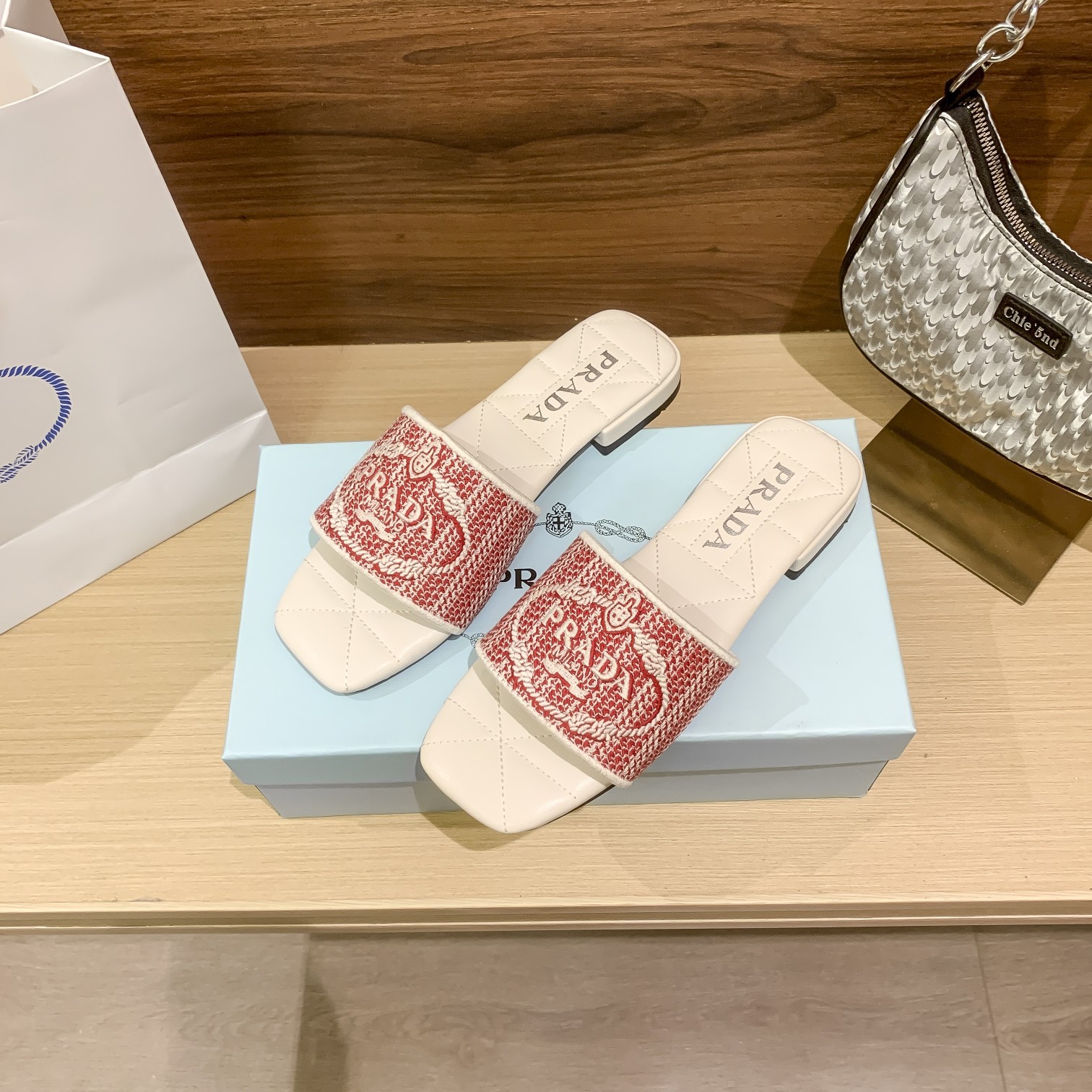 P-A Flat embroidered slippers