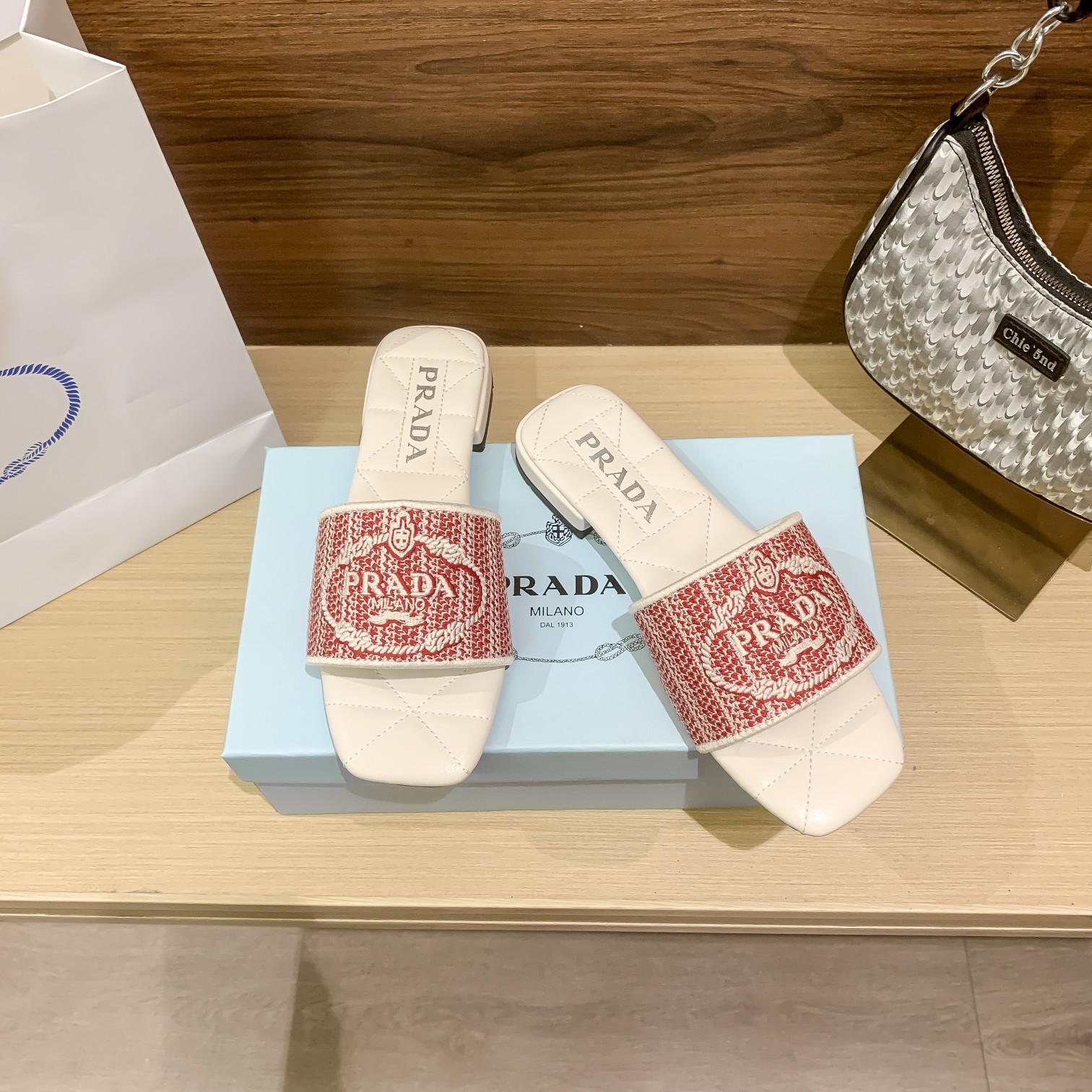 P-A Flat embroidered slippers