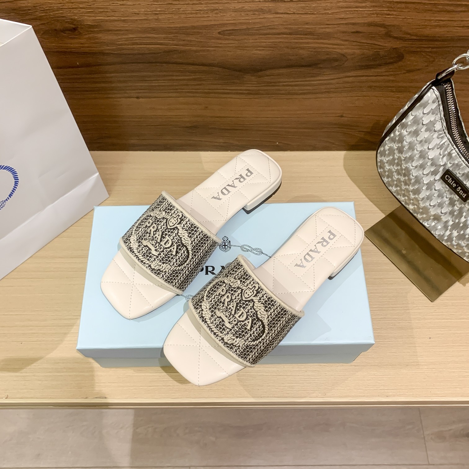 P-A Flat embroidered slippers