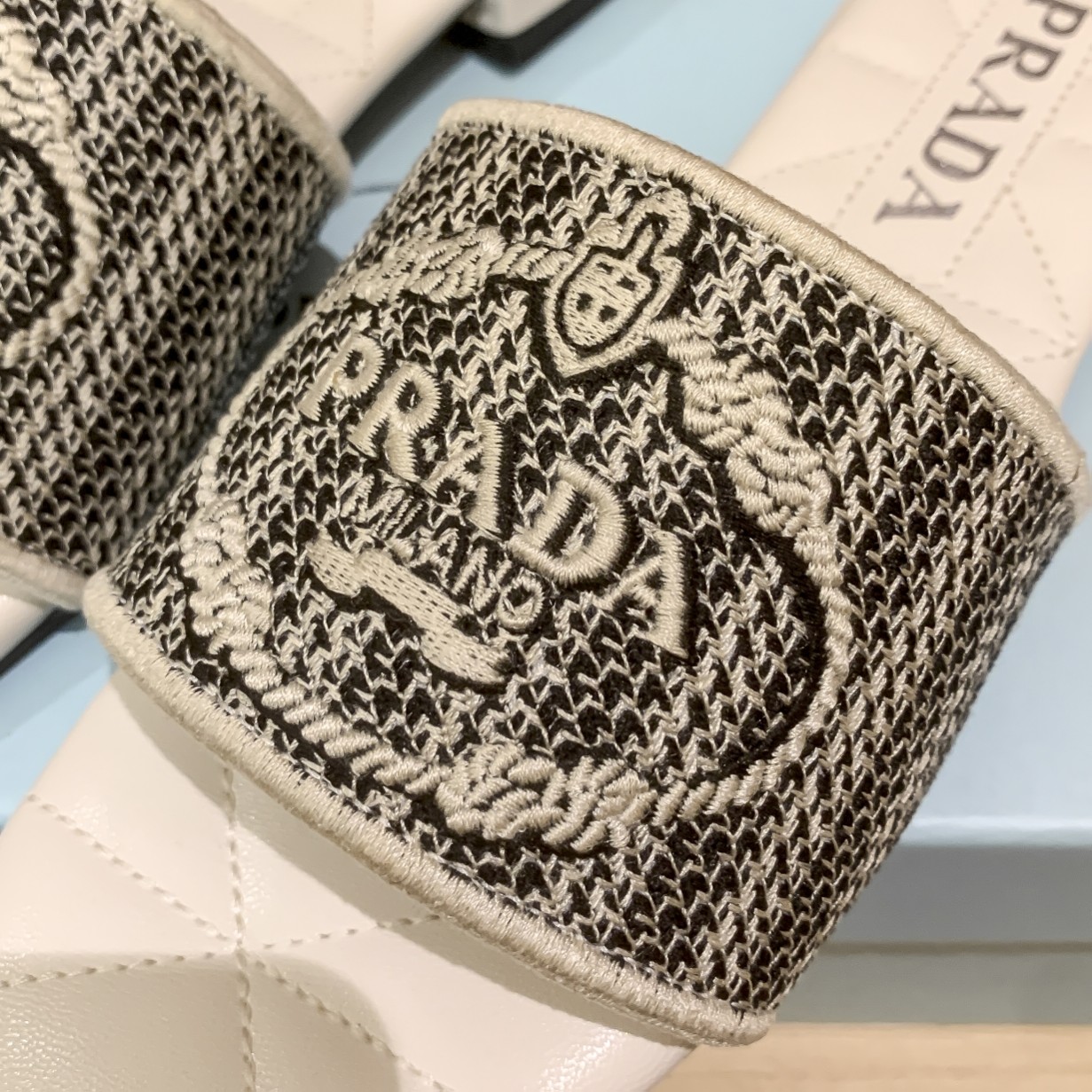 P-A Flat embroidered slippers