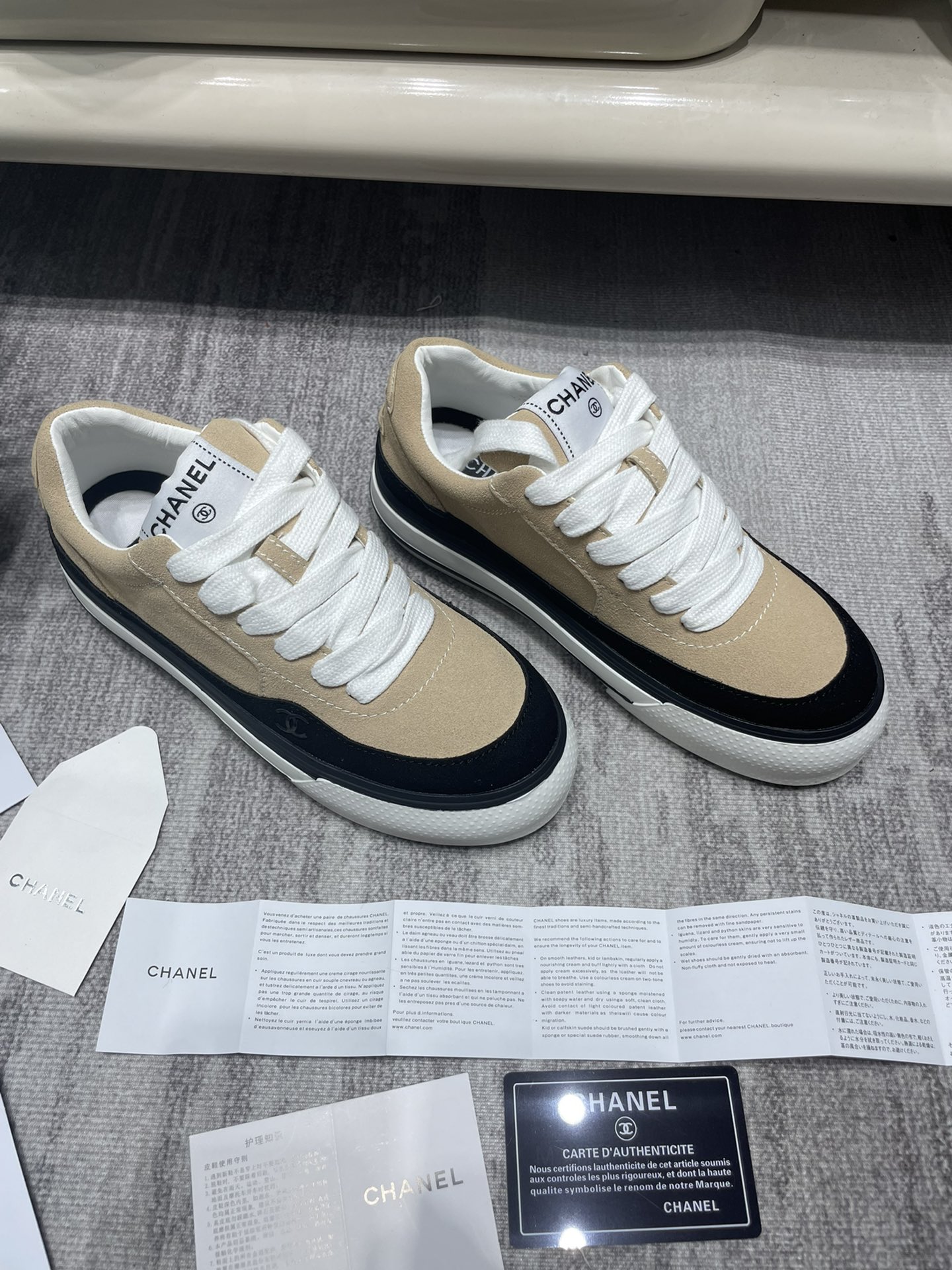 C-L Thick-soled color matching sneakers