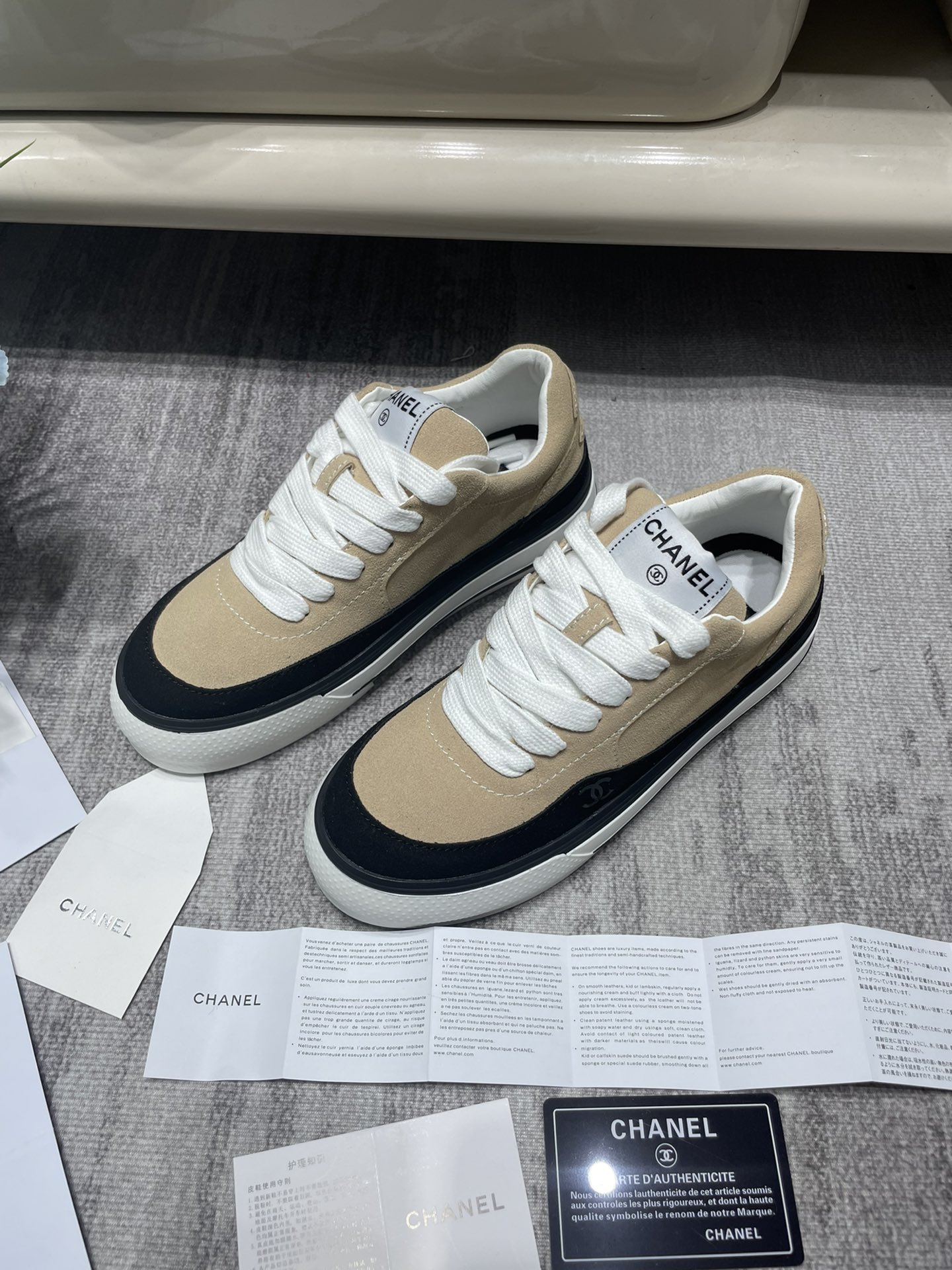 C-L Thick-soled color matching sneakers