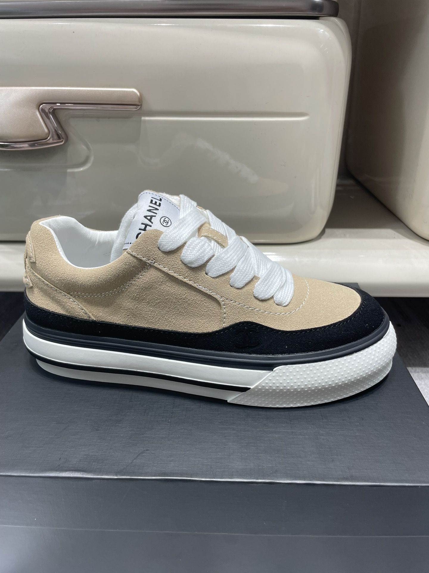 C-L Thick-soled color matching sneakers