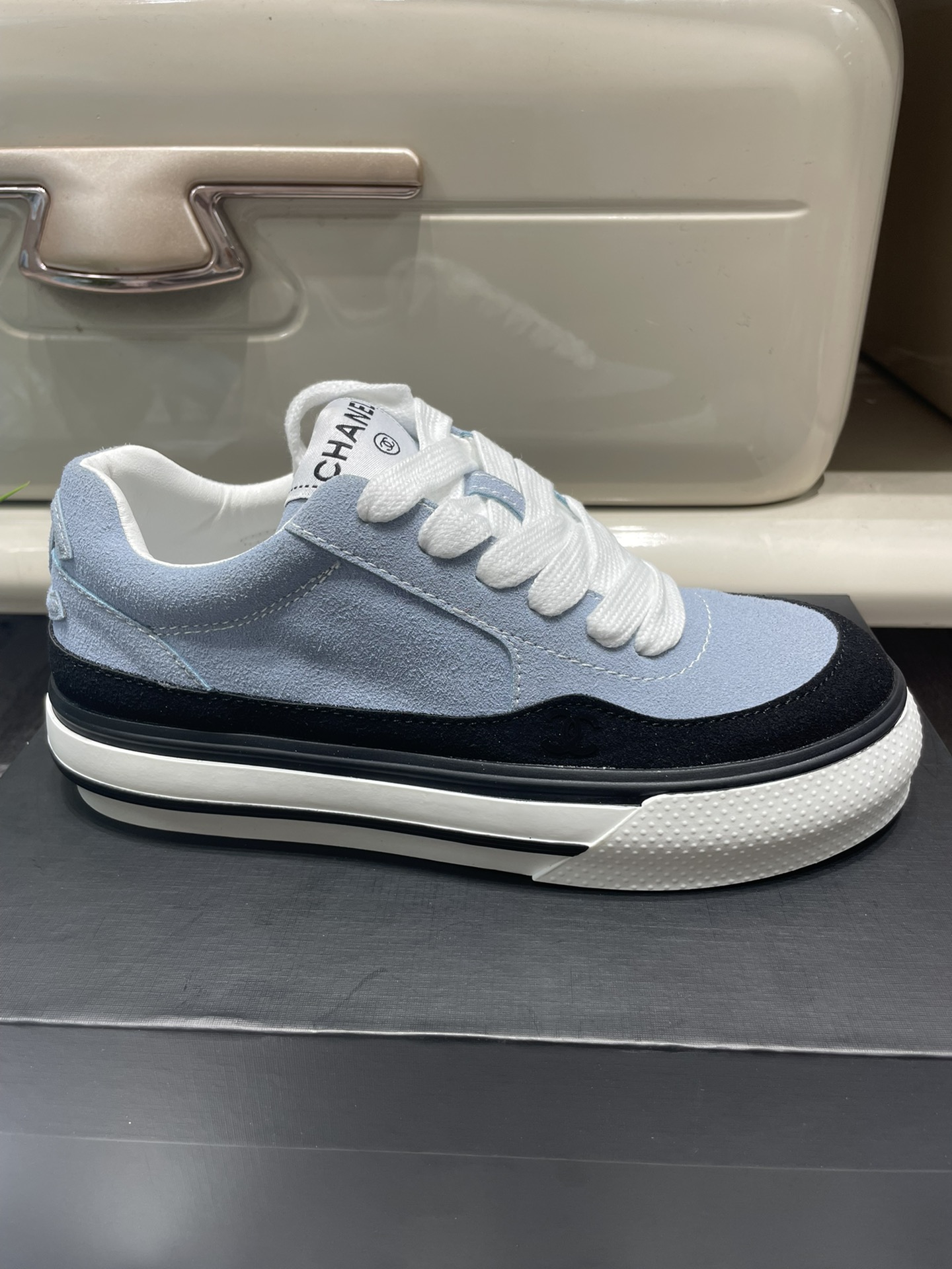 C-L Thick-soled color matching sneakers