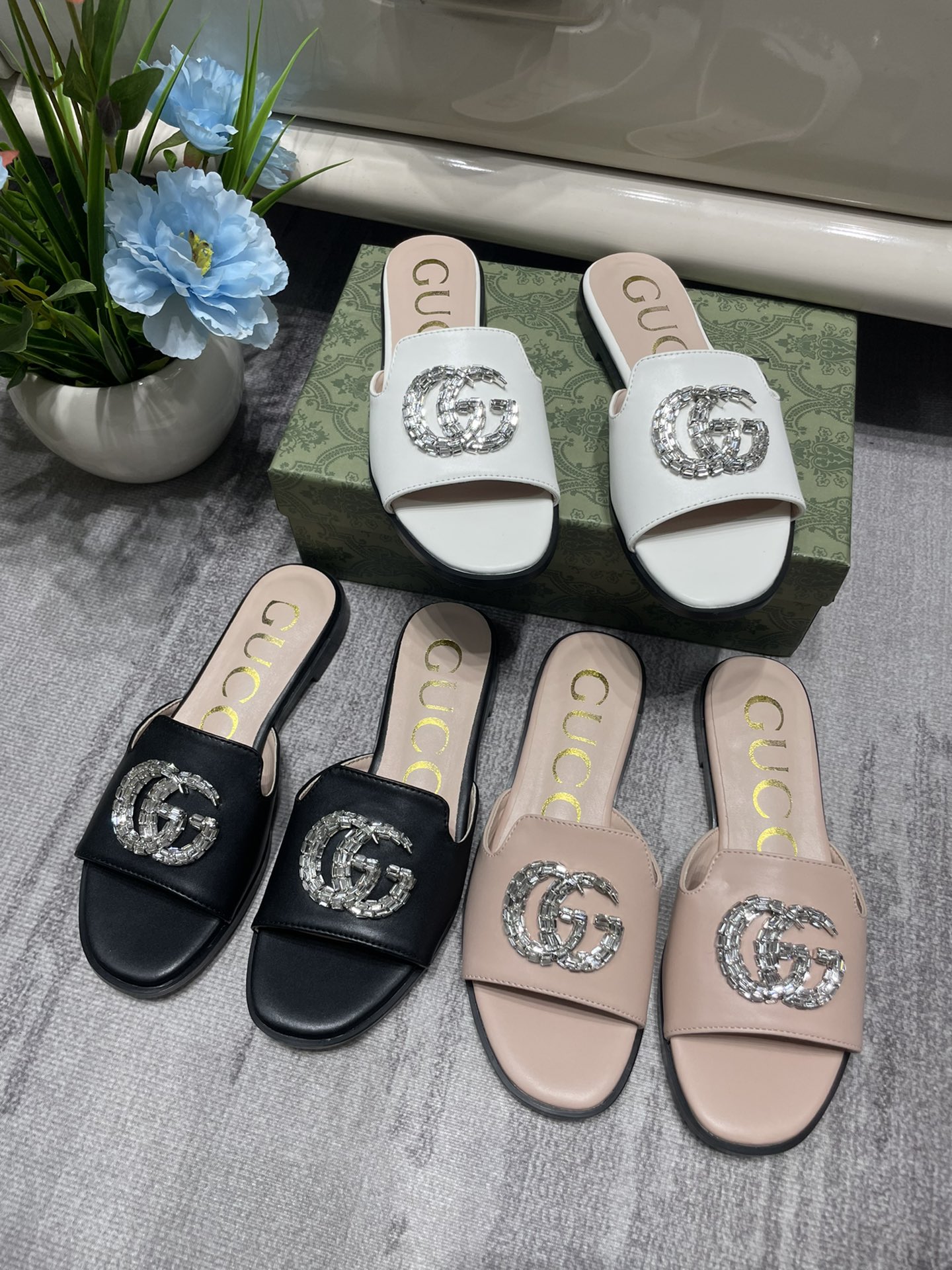 G-G New flat shoes