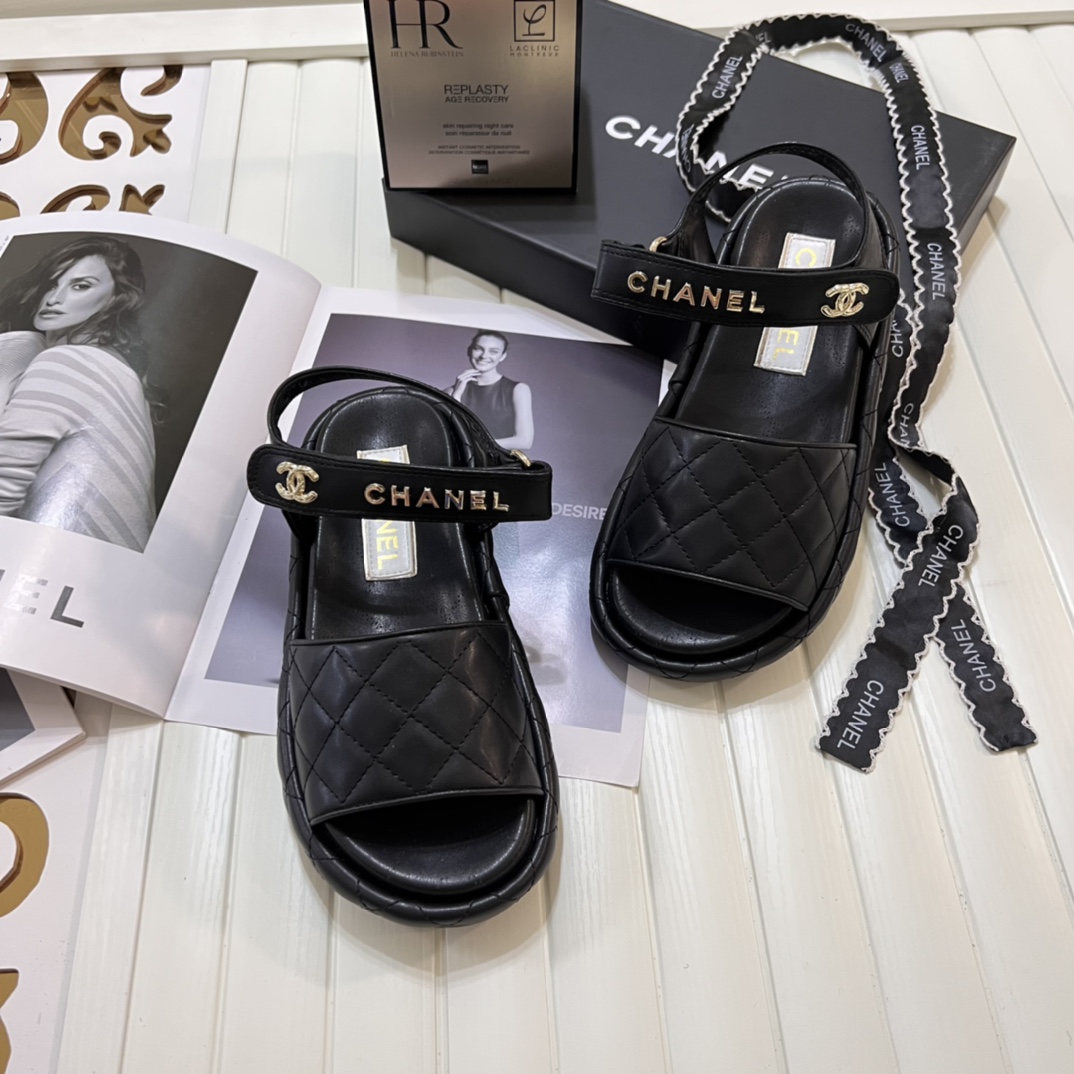 G-G Embroidered platform slippers/sandals