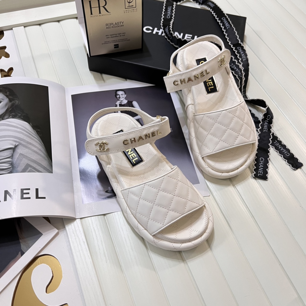 G-G Embroidered platform slippers/sandals