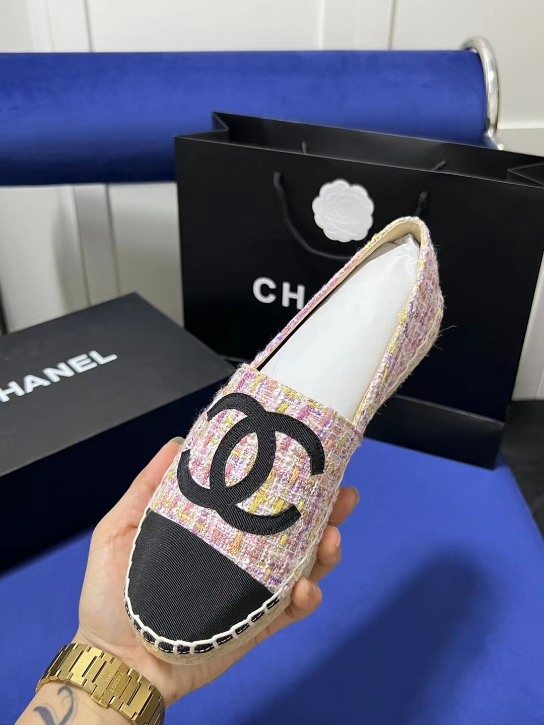 C-L Fisherman flat shoes