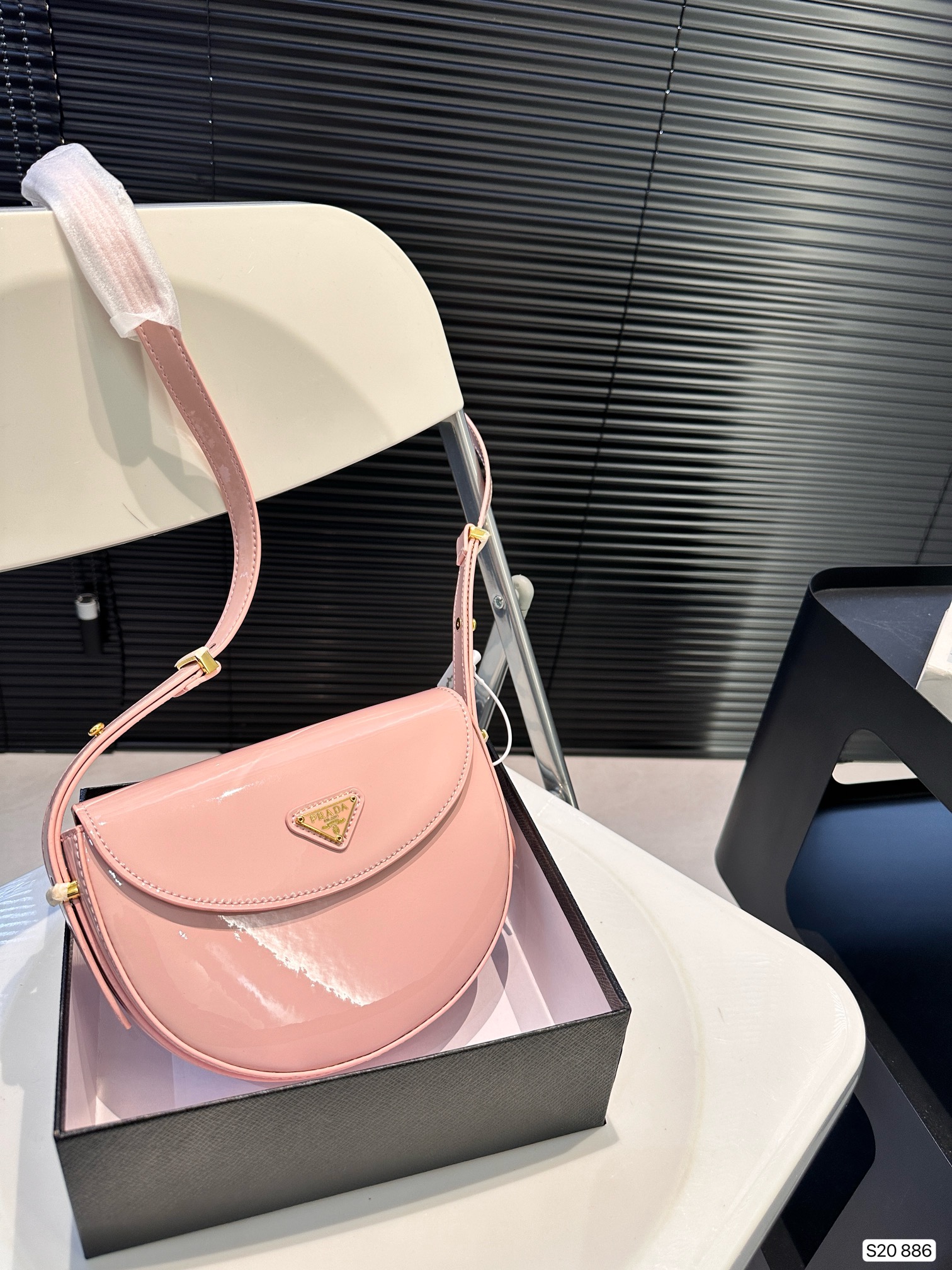 Fashion patent leather bag