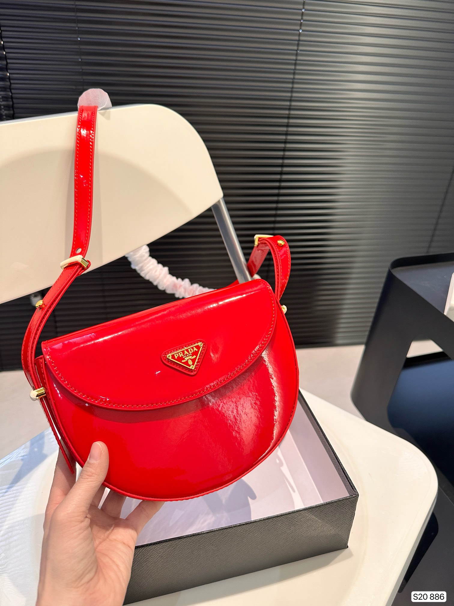 Fashion patent leather bag