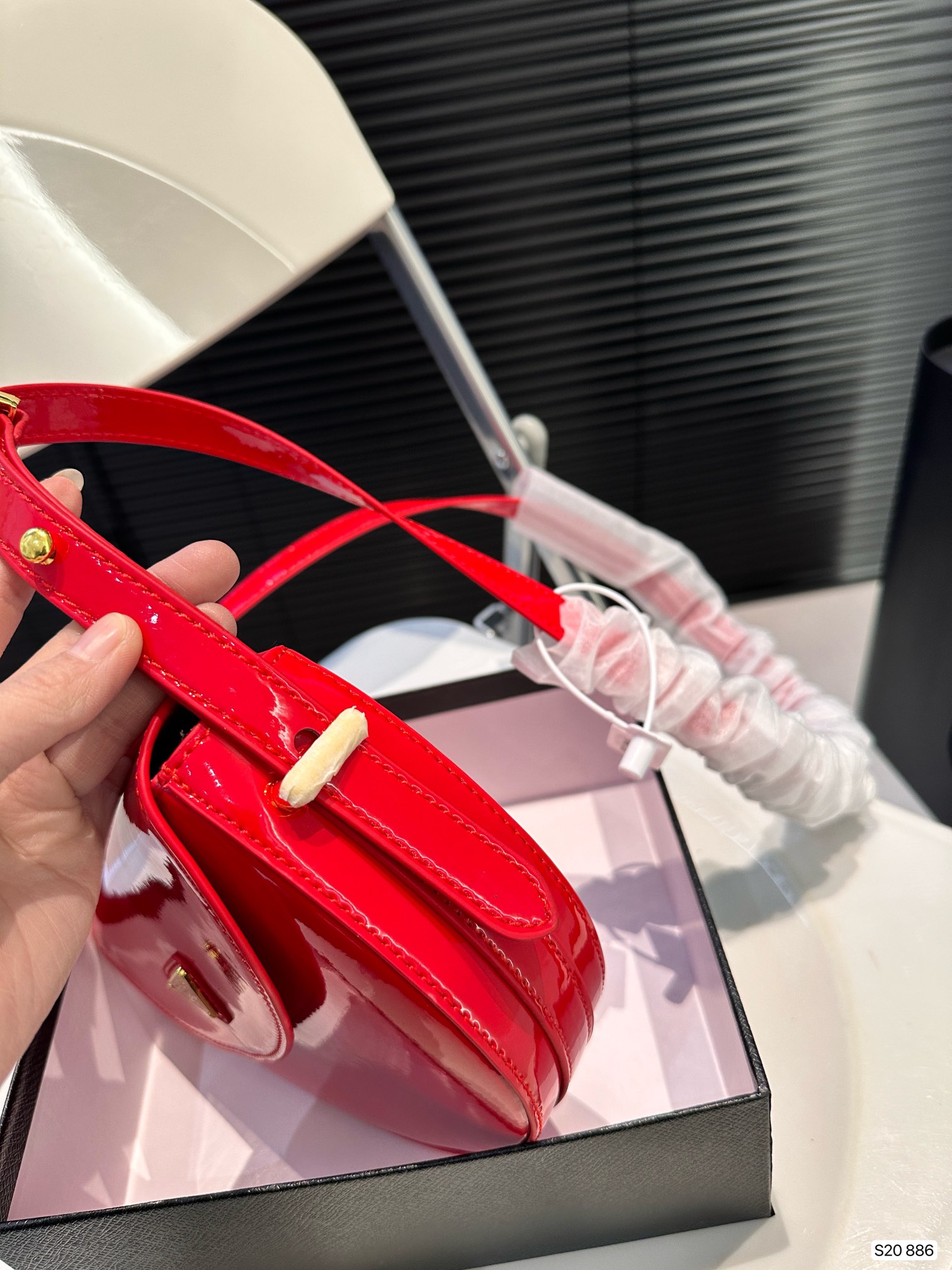 Fashion patent leather bag