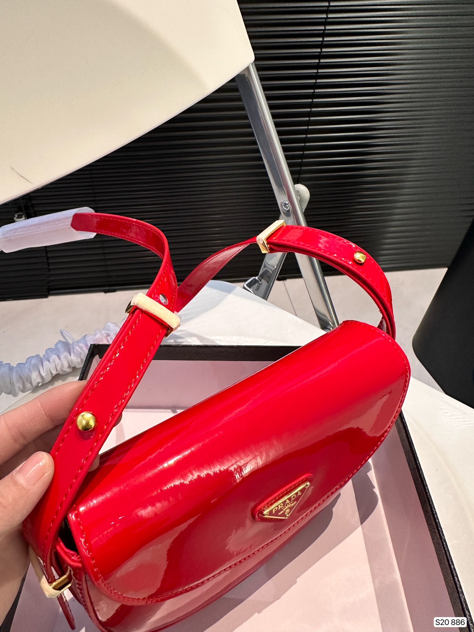 Fashion patent leather bag