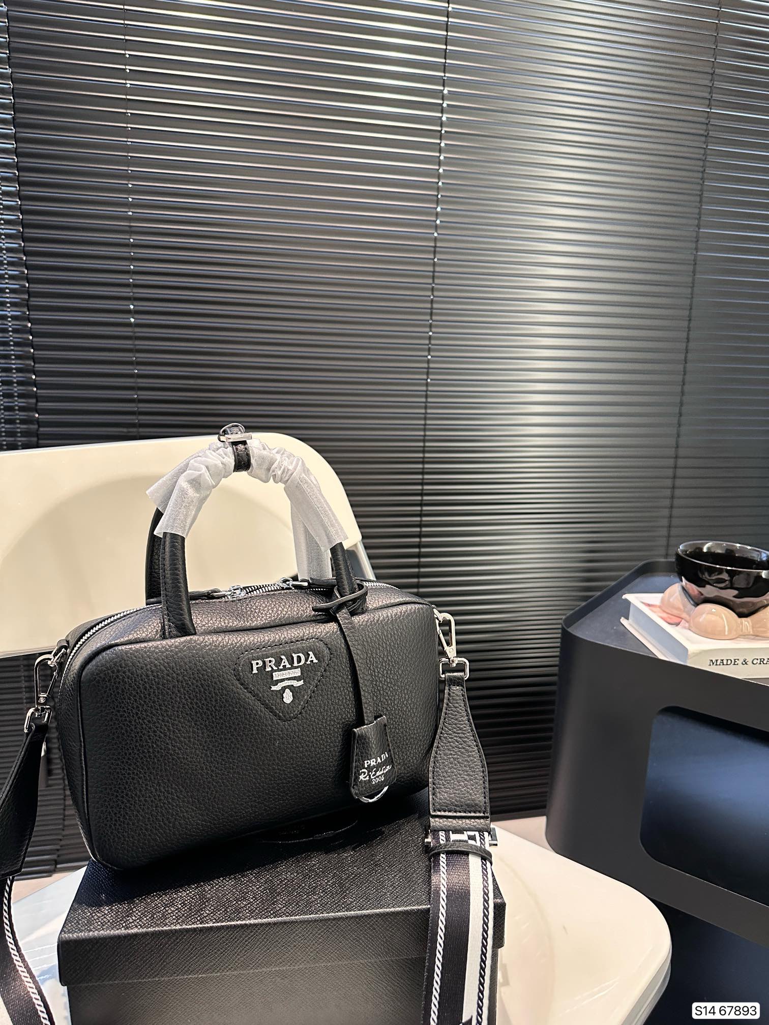 P-A Camera bag