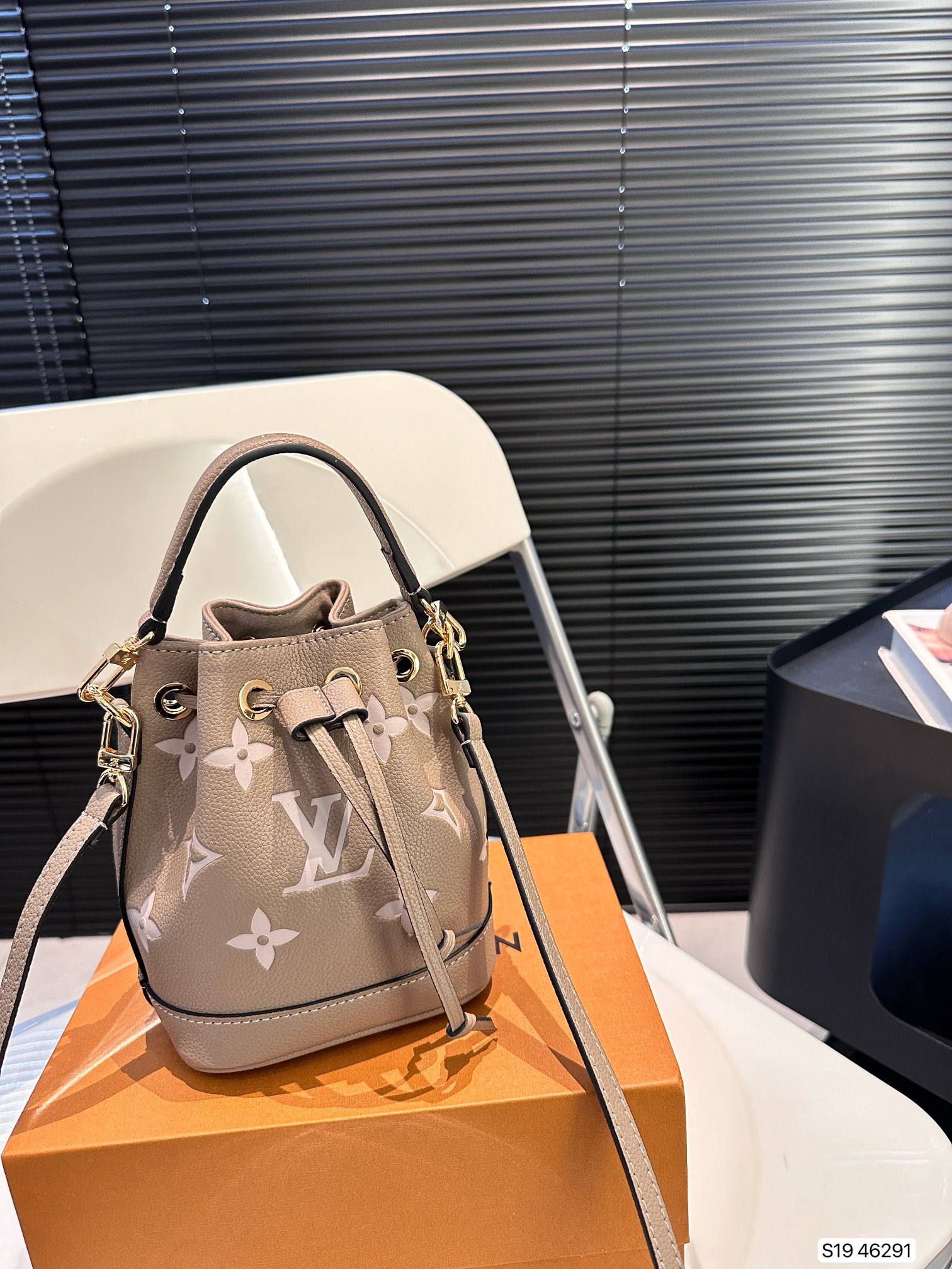 L-V New product recommended bucket bag