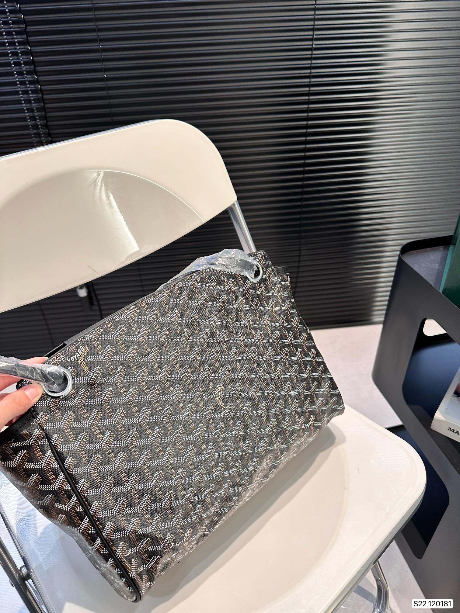 G-YARD Cute underarm bag |