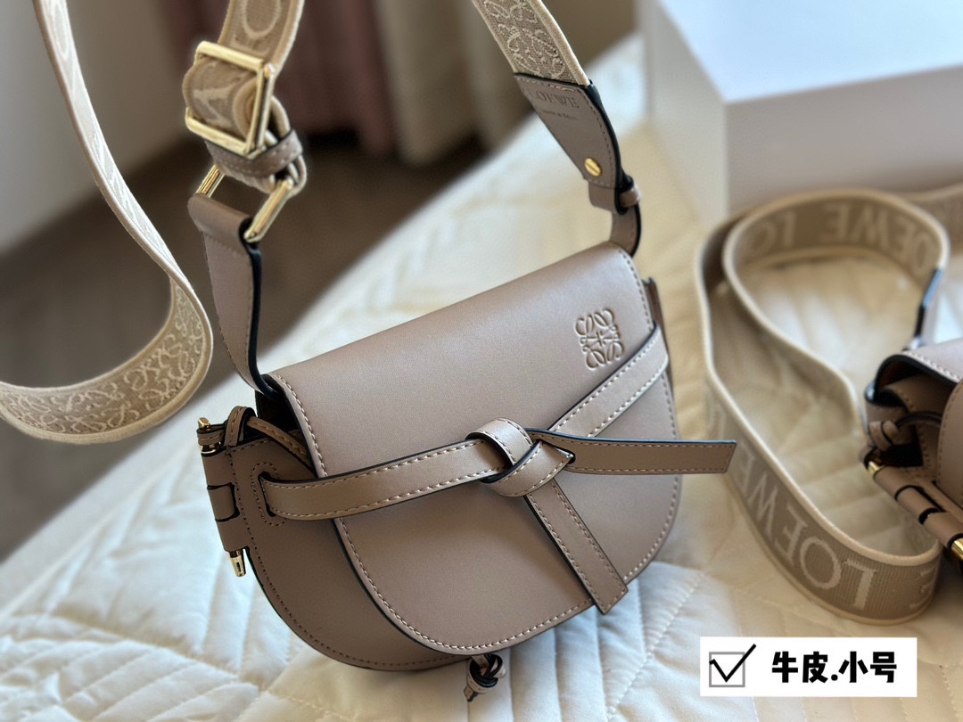 L-E Saddle bag messenger bag