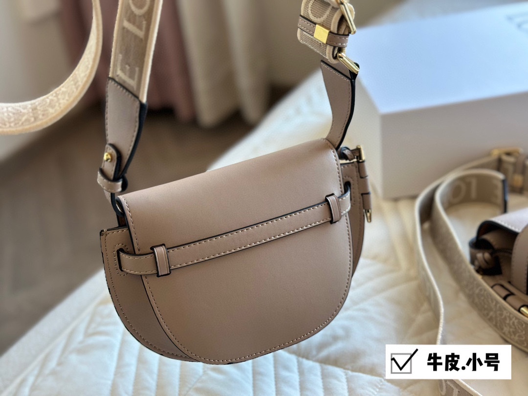 L-E Saddle bag messenger bag