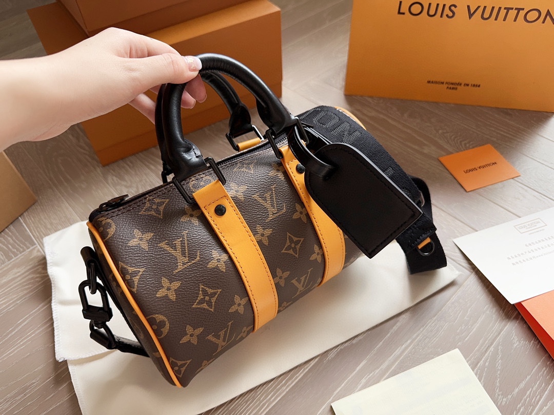 L-V Nigo Keepall  xs  21 Pillow bag
