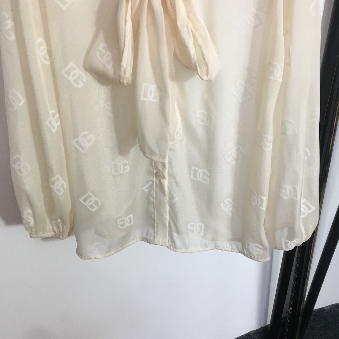 D-G Temperament bow collar flocking letters perspective sunscreen long sleeve shirt,