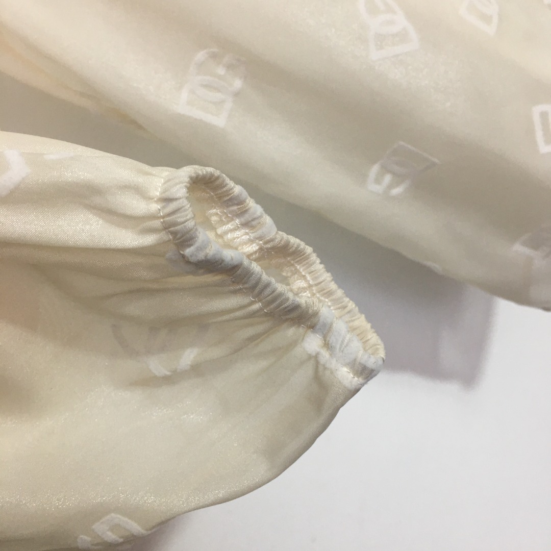 D-G Temperament bow collar flocking letters perspective sunscreen long sleeve shirt,