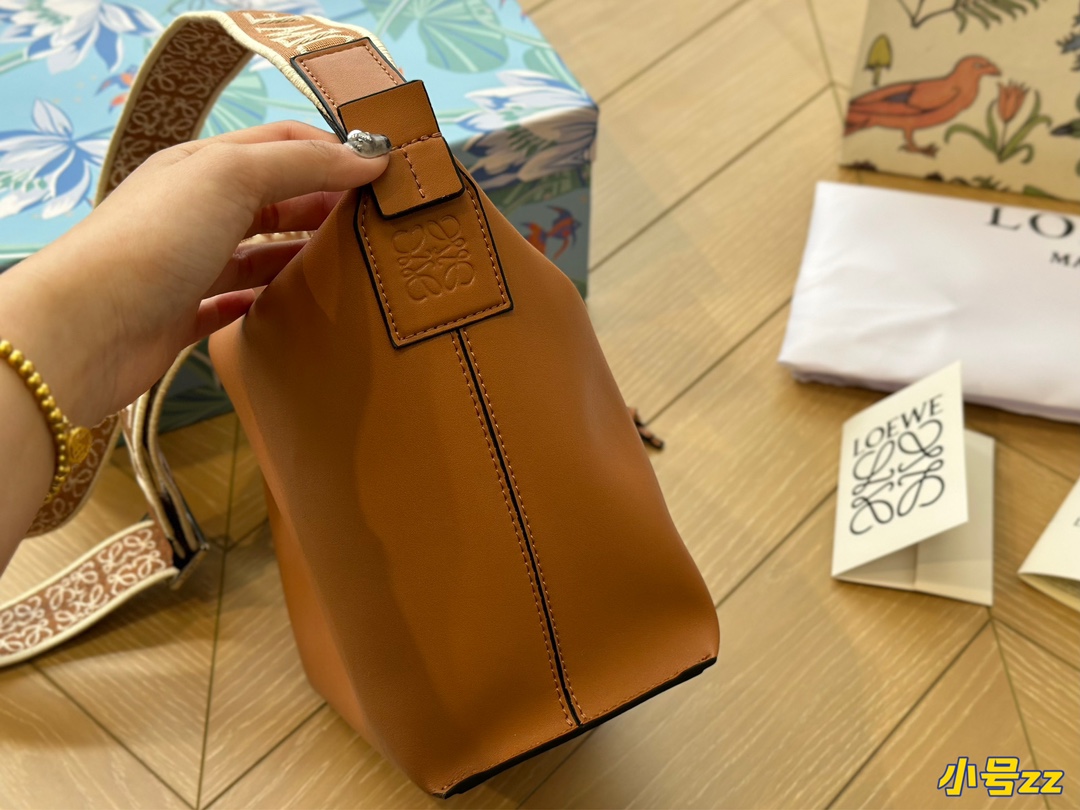 L-E Cubi lunch box Bao