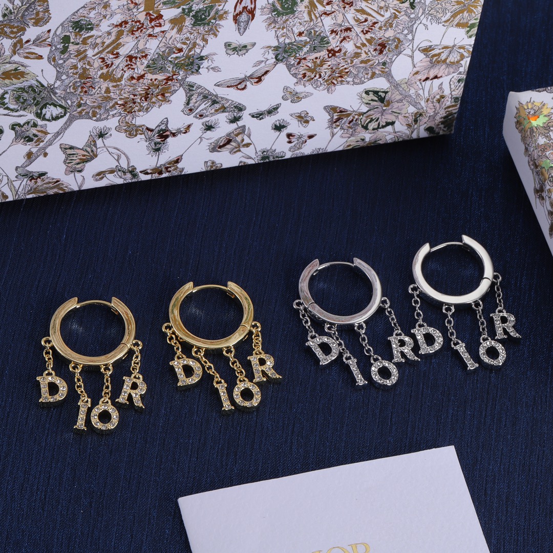 D-R earrings