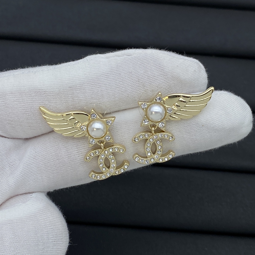 C-L earrings