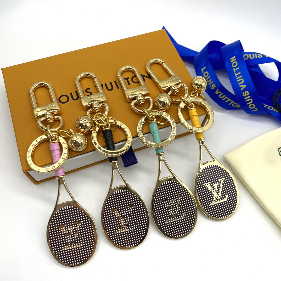 L-V New key chain