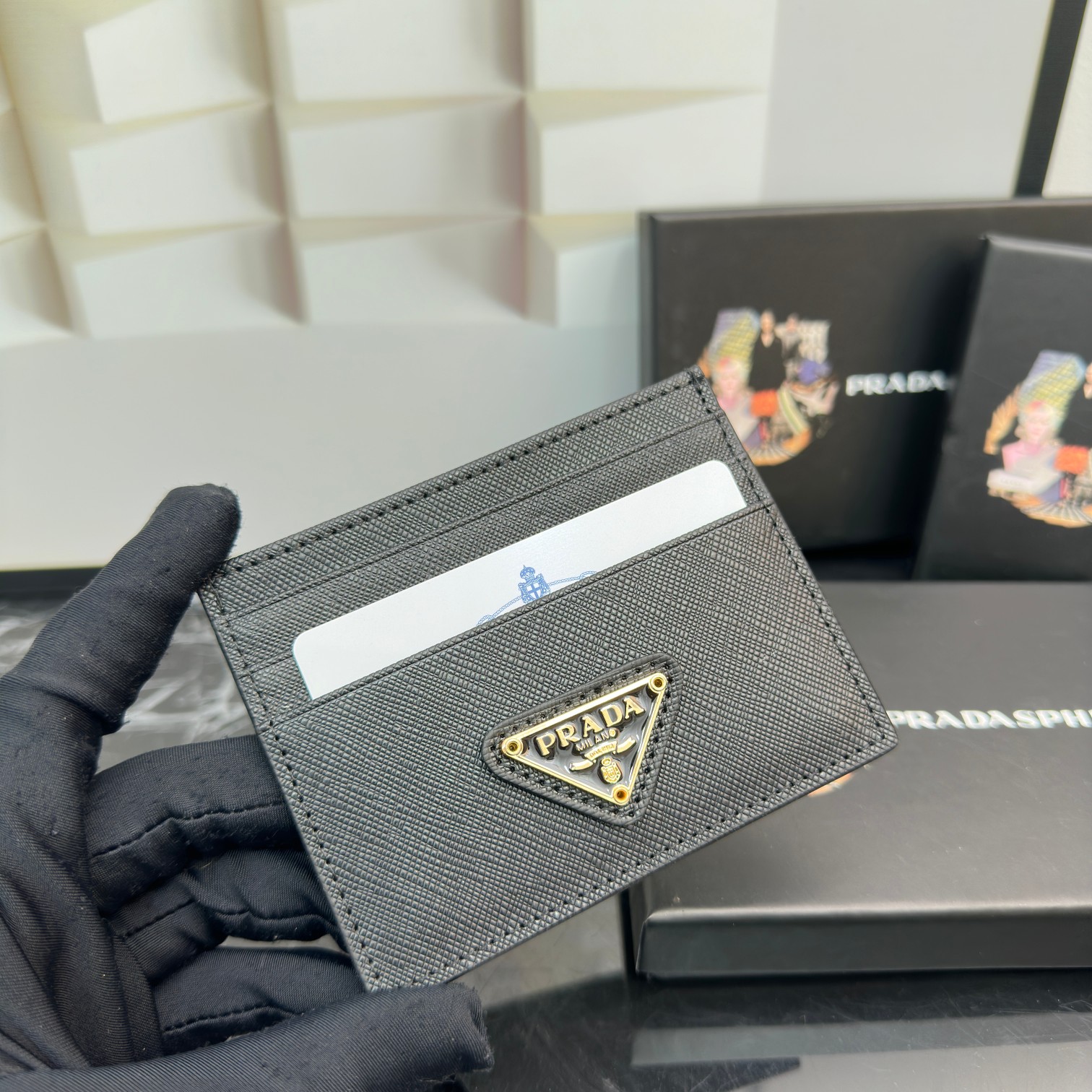 P-A Explosive leather card bag