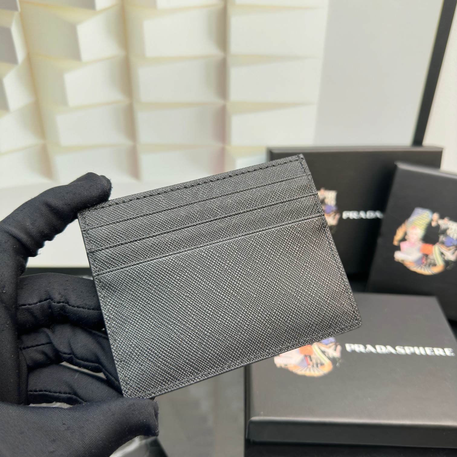 P-A Explosive leather card bag