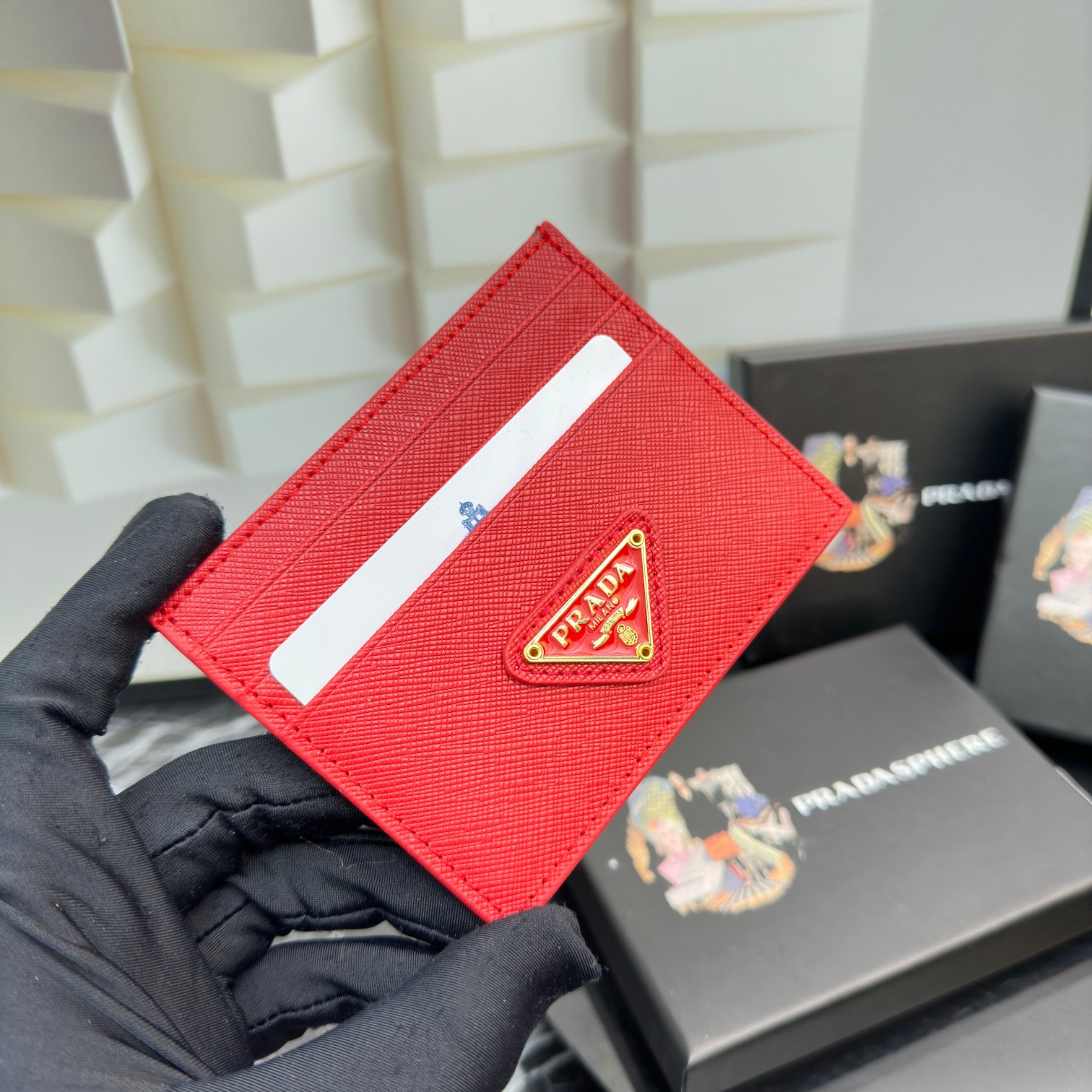 P-A Explosive leather card bag