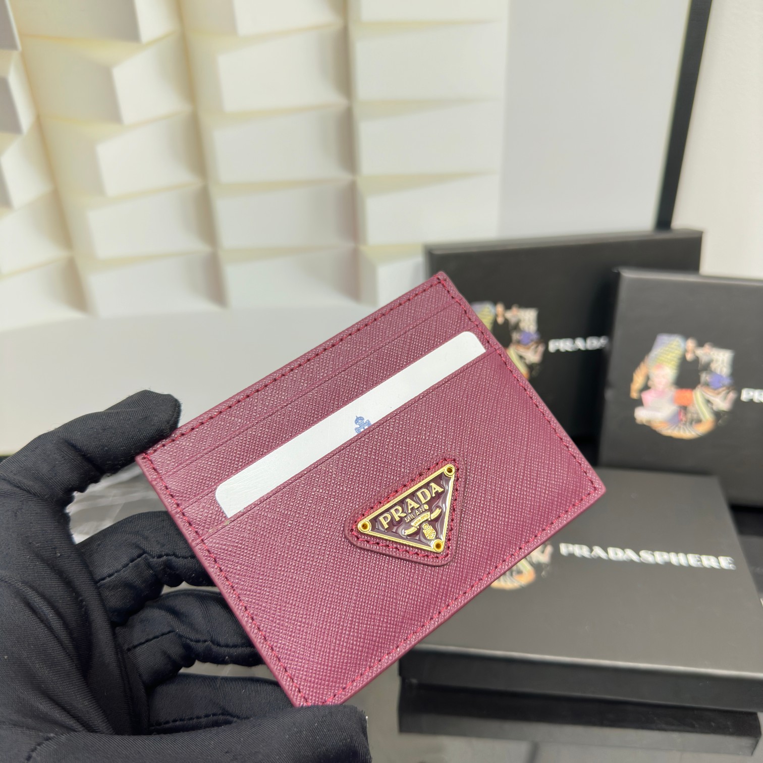 P-A Explosive leather card bag