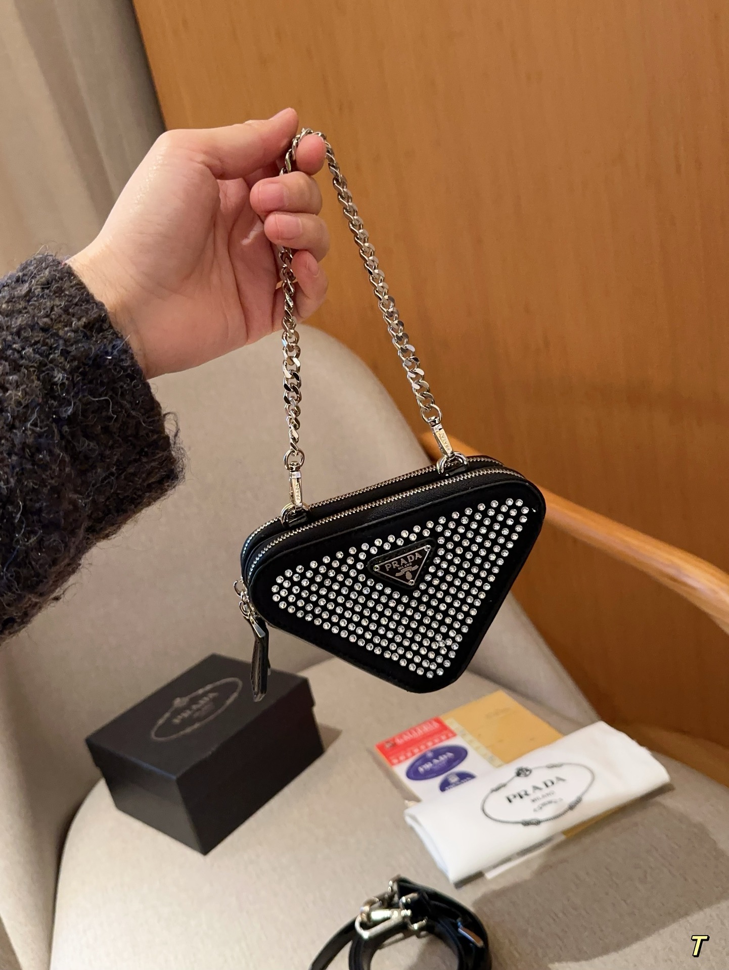P-A Hot drilling mini triangle bag