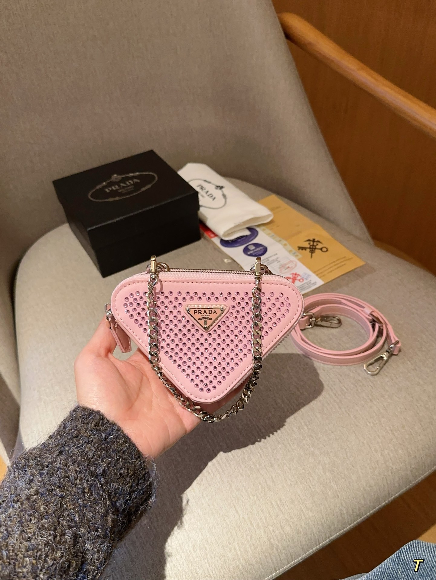 P-A Hot drilling mini triangle bag