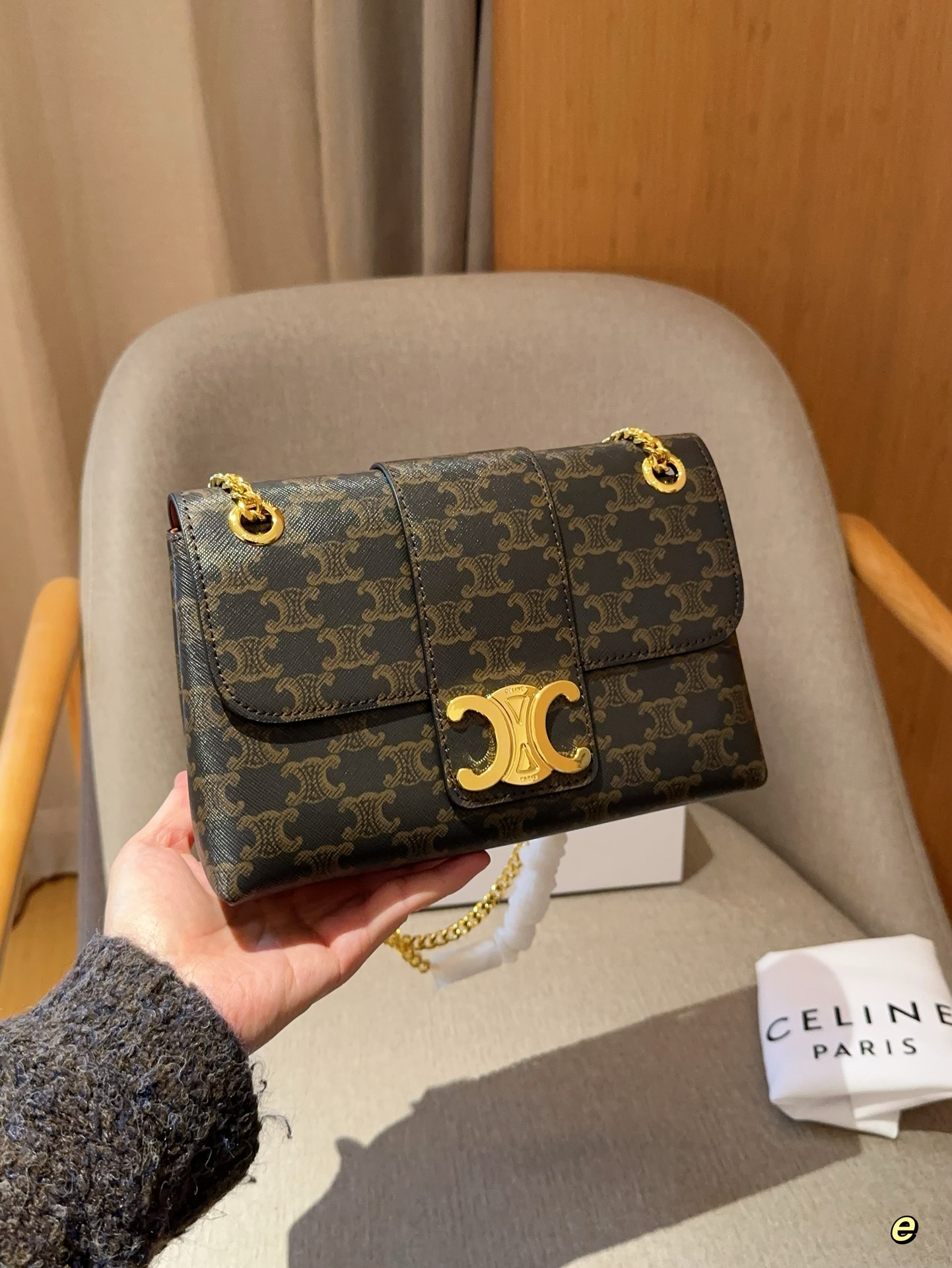 C-E New Victoire Arc de Triomphe Old Flower Chain Bag