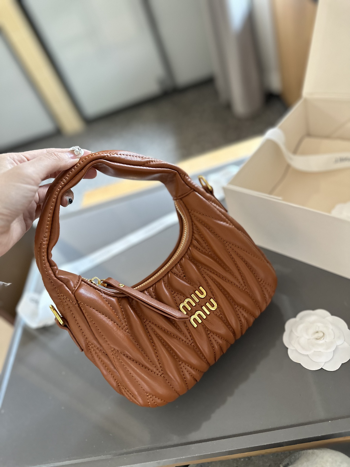 MIU Handheld pleated bag hobo underarm bag