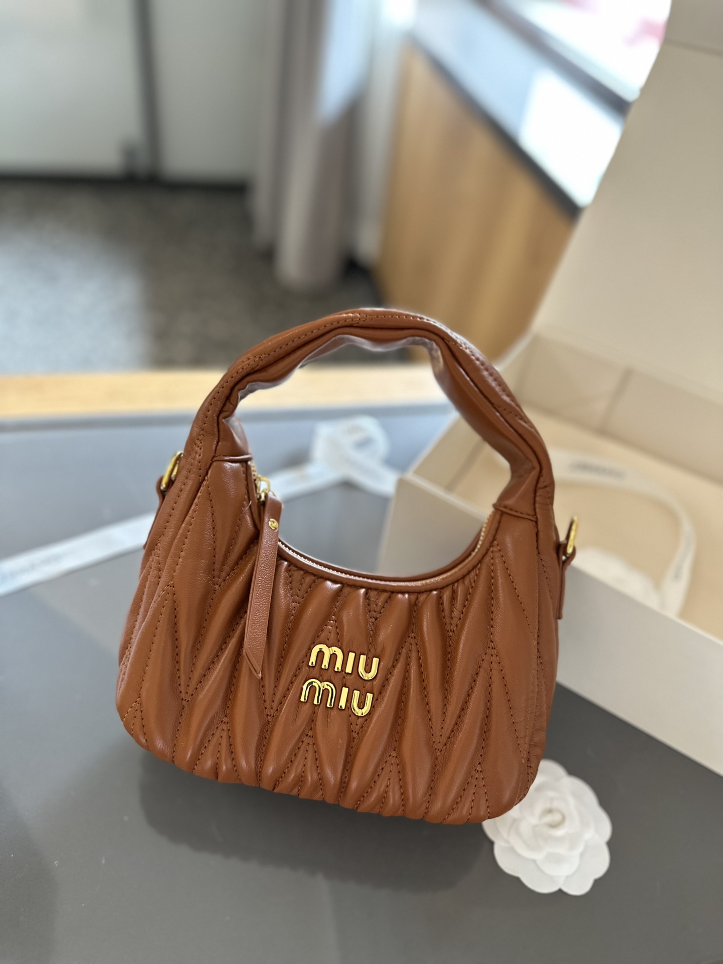 MIU Handheld pleated bag hobo underarm bag